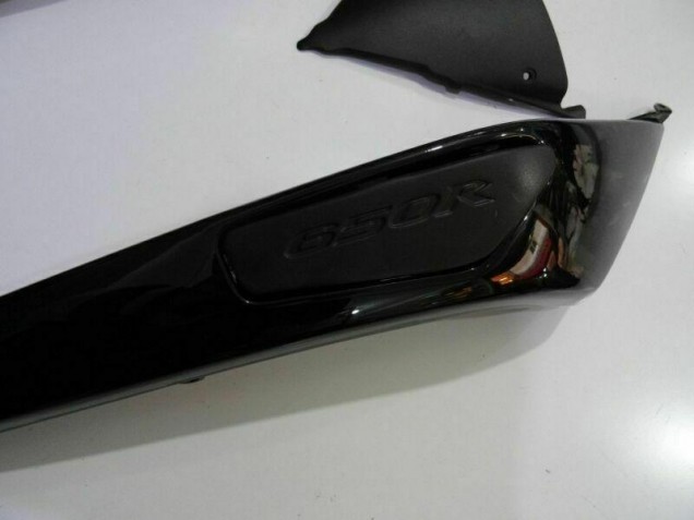 Carene Kawasaki EX650 2009-2011 - Nero Carene Kawasaki EX650 2009-2011 - Nero