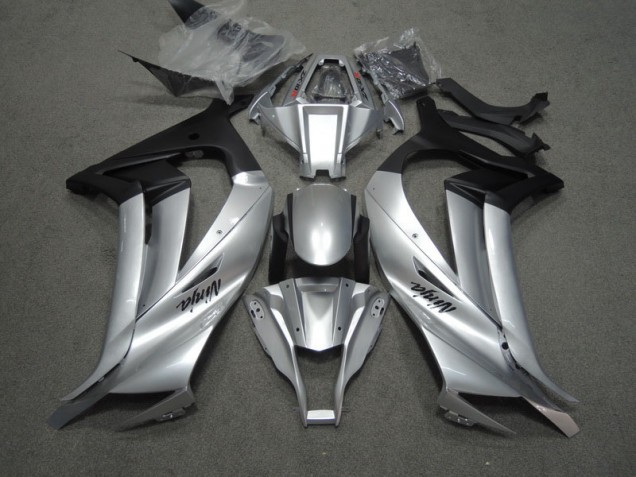 Carene Kawasaki ZX10R 2011-2015 - Argento Nero Ninja Carene Kawasaki ZX10R 2011-2015 - Argento Nero Ninja